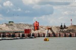 Die Baustelle JadeWeserPort: Eindrücke vor und hinter der Kajenwand