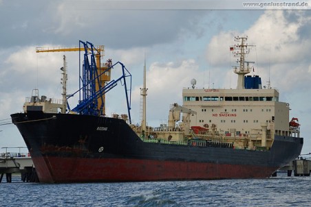 Tanker Bozdag an der NWO-Pier in Wilhelmshaven