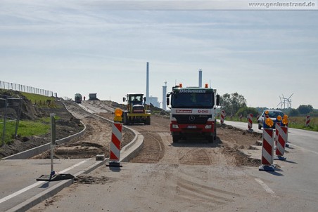 Arbeiten an der Straßenanbindung zum JadeWeserPort