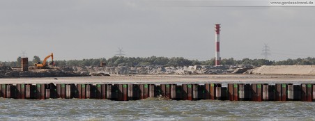 Die Hafenbaustelle JadeWeserPort in Wilhelmshaven