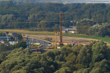 Blick auf die Autobahnbaustelle: Kreuzung Flutstraße/Niedersachsendamm