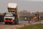 Gleisanbindung JadeWeserPort: Gleisbettarbeiten in Höhe der Eisenbahnbrücke