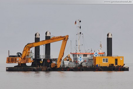 Die Hafenbaustelle JadeWeserPort in Wilhelmshaven