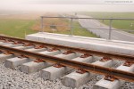 Gleisanbindung JadeWeserPort: Gleisbauarbeiten in der Höhe Eisenbahnbrücke