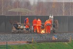 Gleisanbindung JadeWeserPort: Schienenschweißer bei der Arbeit