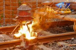 Gleisanbindung JadeWeserPort: Schienenschweißen mit dem Thermitverfahren