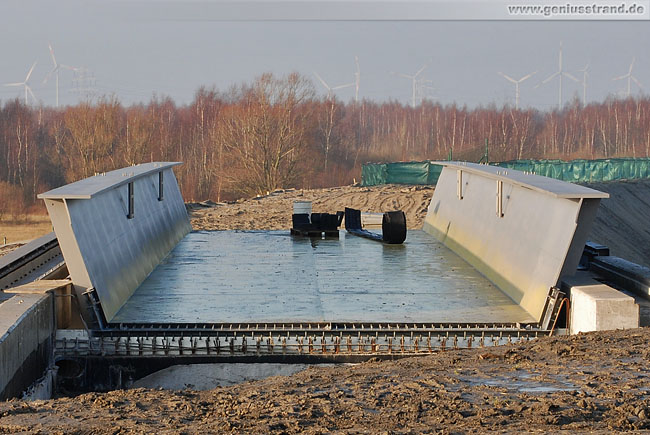 Gleisanbindung JadeWeserPort: Die Eisenbahnbrücke Am Tiefen Fahrwasser