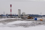 Die schneebedeckte JadeWeserPort Baustelle im Winter 2009