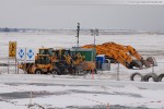 Die schneebedeckte JadeWeserPort Baustelle im Winter 2009