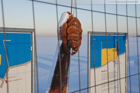 Wilhelmshaven: JadeWeserPort Baustelle im Winter 2009