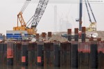 JadeWeserPort: Fenderpfähle (Seeseite) und Pierplattenpfähle (Landseite)