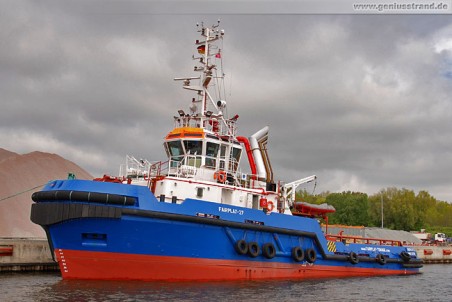 Schlepper Fairplay 27 am Braunschweigkai in Wilhelmshaven