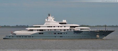 Luxusyacht Radiant erneut in Wilhelmshaven