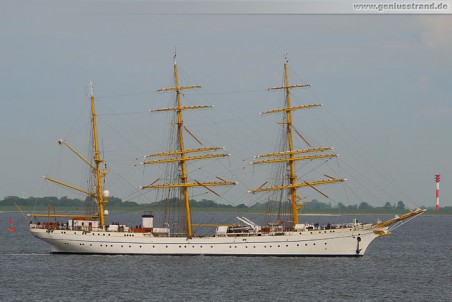 Die Gorch Fock läuft in Wilhelmshaven ein