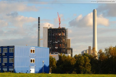 Der GDF Suez Kraftwerksneubau aus Richtung Norden fotografiert