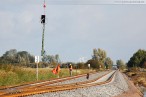 Kreuzungsbahnhof Accum: Montage der Eisenbahnsignale per Hubschrauber