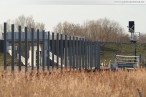 JadeWeserPort: Montage der Beton-Lärmschutzwand im Voslapper Groden