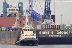 Giant 4 mit Raupenkran Terex-Demag CC 6800 auf dem Weg nach Hooksiel
