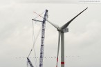 Hooksiel: Arbeiten an der Nearshore-Windkraftanlage Bard VM