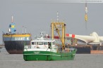 Hooksiel: Raupenkran demontiert Rotornabe der Windenergieanlage Bard VM