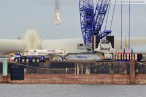 Hooksiel: Raupenkran demontiert Rotornabe der Windenergieanlage Bard VM