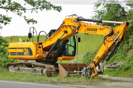 Hydraulikbagger JCB JS 220 LC