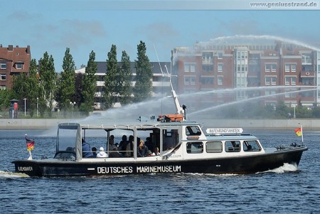 Hafenrundfahrt mit der Hafenbarkasse Poseidon vom Marinemuseum