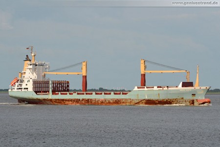 Frachschiff Herm Kiepe im Jadefahrwasser