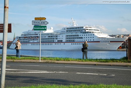 Das Luxus-Kreuzfahrtschiff MS Europa zu Gast in Wilhelmshaven