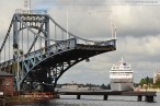 Das Luxus-Kreuzfahrtschiff MS Europa zu Gast in Wilhelmshaven