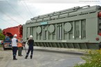 Schwertransport bringt Transformator zum Umspannwerk Maade