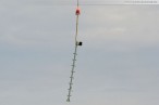 JadeWeserPort: Montage von Lampen & Signalen per Hubschrauber