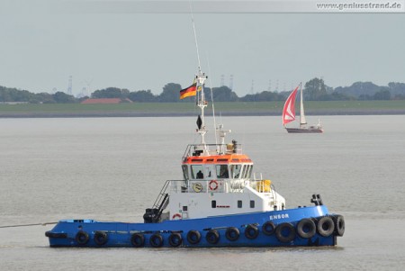 Wilhelmshaven: Schlepper Ensor auf der Jade