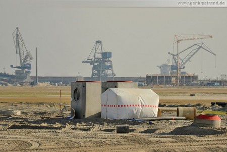 Aktuelle Bilder von der JadeWeserPort Baustelle November 2011