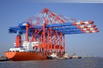 JadeWeserPort: Spezialfrachtschiff Zhen Hua 23 bringt vier Containerbrücken