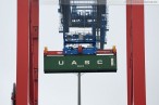 Van Carrier Terex Noell SC644 E am JadeWeserPort