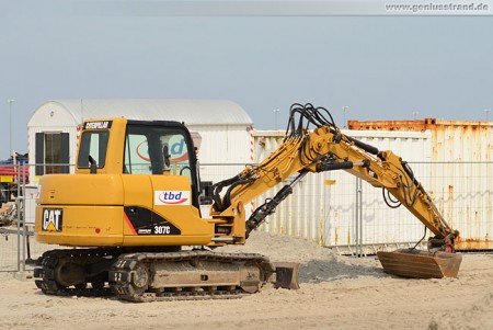 JadeWeserPort: Minibagger Caterpillar 307B