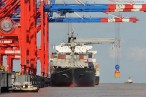 Erstes Maersk Containerschiff am Container Terminal Wilhelmshaven (CTW)