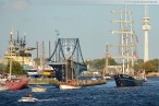 Wilhelmshaven: Jade-Weser-Port-Cup 2012 Segelregatta und Einlaufparade