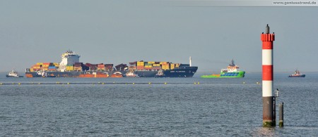 Wilhelmshaven: Containerschiff MSC Flaminia hat den JadeWeserPort erreicht (Hochseeschlepper Fairmount Expedition)