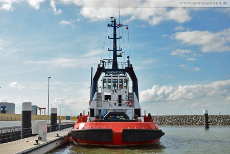 JadeWeserPort: Schlepper RT Innovation im Schlepperhafen am JWP/CTW