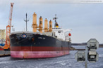 Frachtschiff Coral Ace nach der Kollision in Wilhelmshaven am Südwestkai
