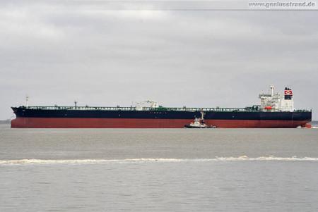 Shipspotting Wilhelmshaven: Tanker Red löschte 128.600 t Öl an der NWO