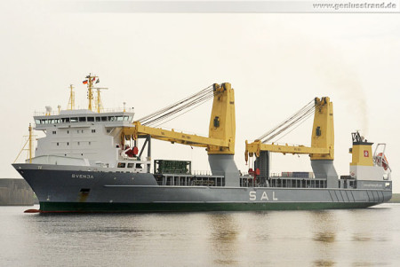 Shipspotting Wilhelmshaven: Spezialtransportschiff Svenja im Nordhafen