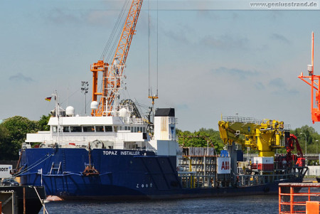 Schiffsbilder Wilhelmshaven: Kabelverleger Topaz Installer am Nordwestkai