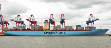 Wilhelmshaven: Containerschiff Eugen Maersk am JadeWeserPort