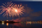 Wilhelmshaven: Abschlussfeuerwerk JadeWeserPort-Cup 2013