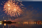 Wilhelmshaven: Abschlussfeuerwerk JadeWeserPort-Cup 2013