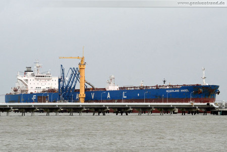 Wilhelmshaven NWO: Crude Oil Tanker Neverland Angel löscht 102.456 t Rohöl