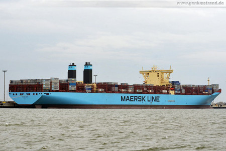 Wilhelmshaven: Die Majestic Maersk (Triple-E-Klasse) am JadeWeserPort
